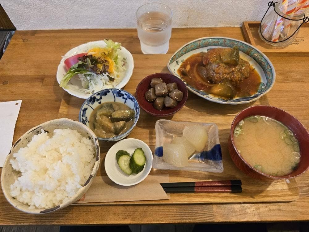 ごはんカフェ ひといき