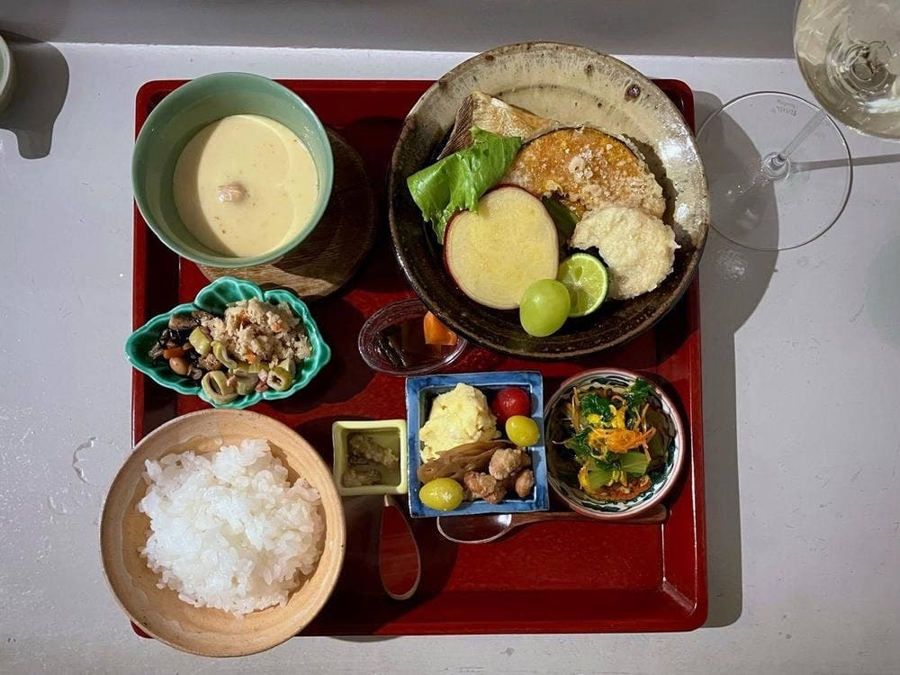 にこみたび