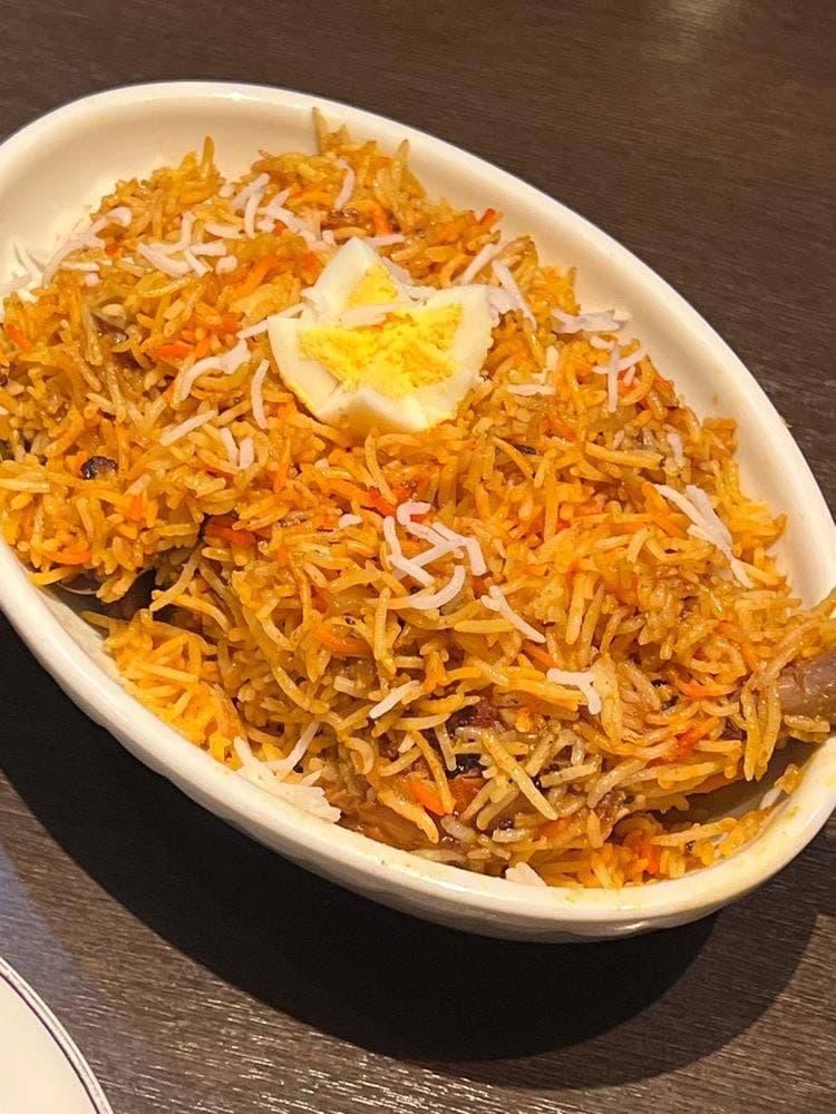 世話 ネパール・インドレストラン 松が谷店