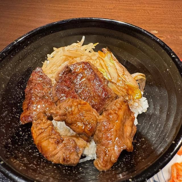 和牛焼肉小笠原商店 品川港南口店 - サブ画像1