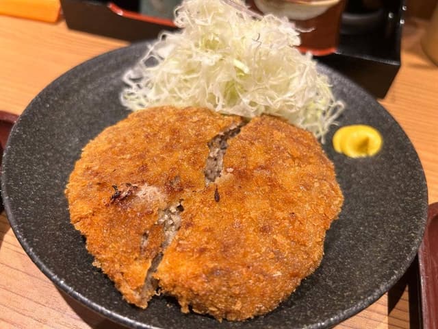 牛カツ京都勝牛 近鉄奈良駅前店 - サブ画像1