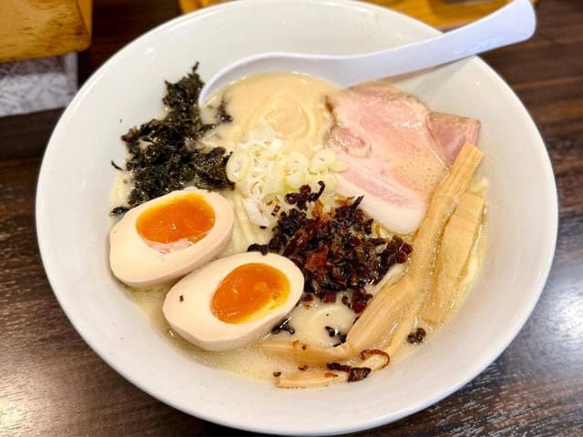 超濃厚鶏白湯ラーメン専門店 自家製麺 鶏ふじ - サブ画像3