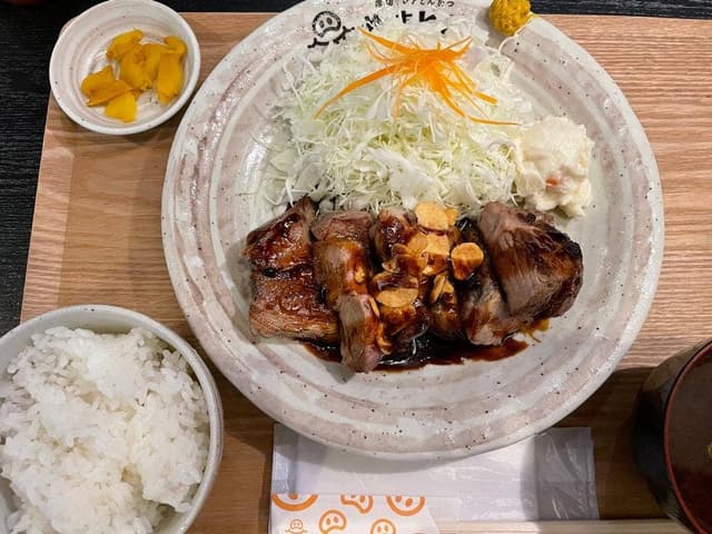 厚切りレアとんかつ やまとん 岡崎店 - サブ画像3
