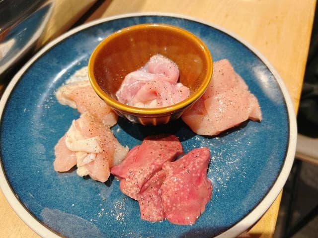 手羽トロ唐揚げと鶏焼き肉 愛之助 心斎橋店 - サブ画像1