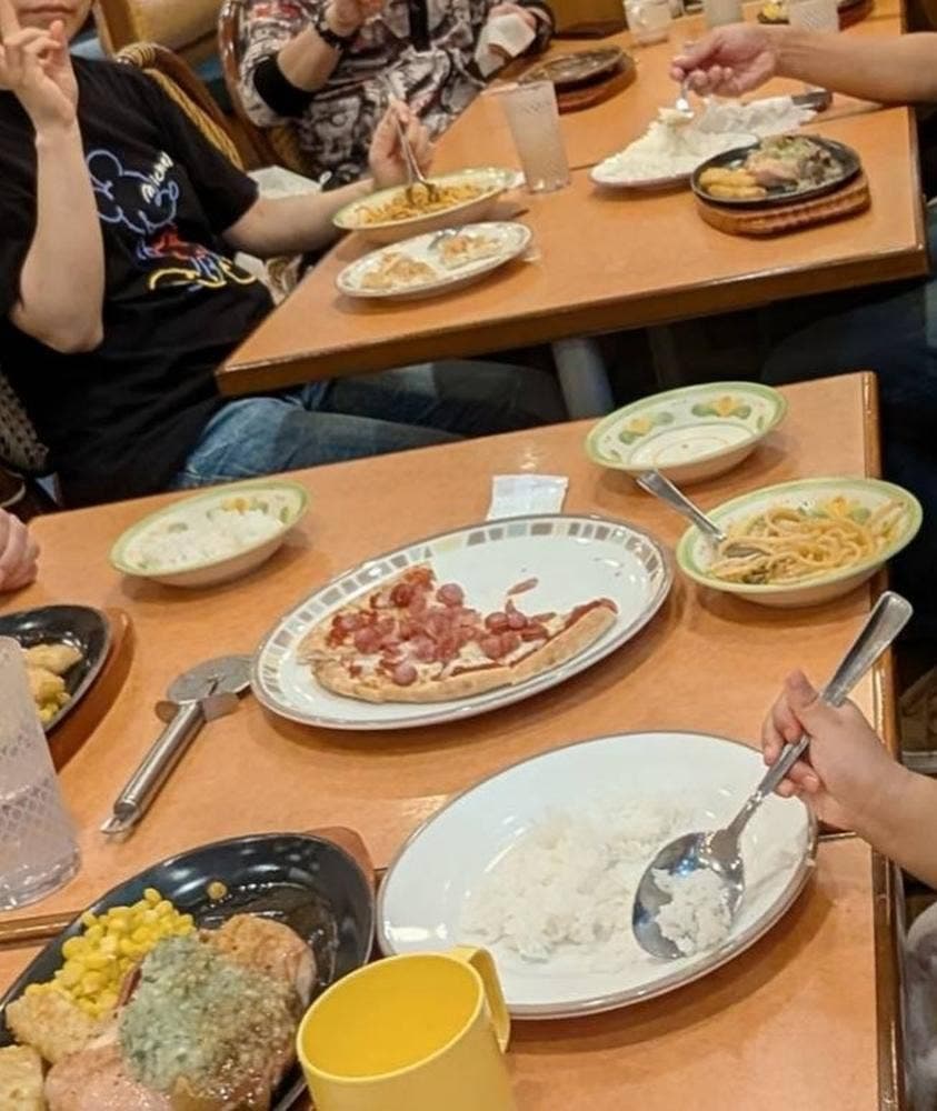 サイゼリヤ 西尾シャオ店