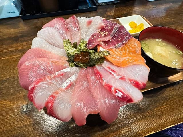 海鮮丼てんや 箱崎ふ頭店 - サブ画像1