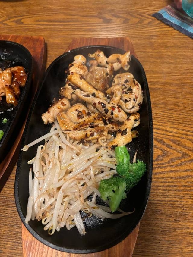 鉄板ホルモン 翔 - サブ画像1