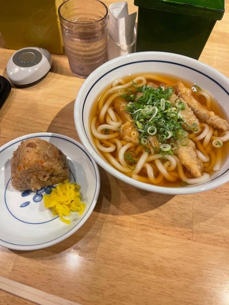 ウエスト うどん屋 天神店
