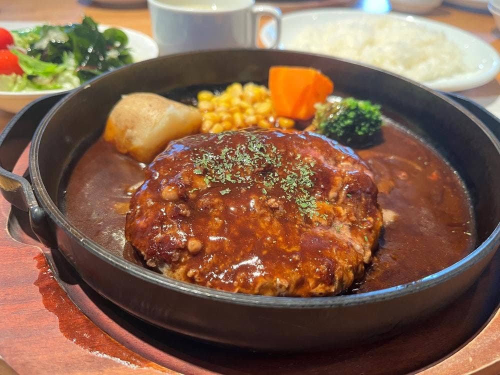 うなぎの樋口＆ハンバーグステーキ専門の店 コラボ店 出来島店