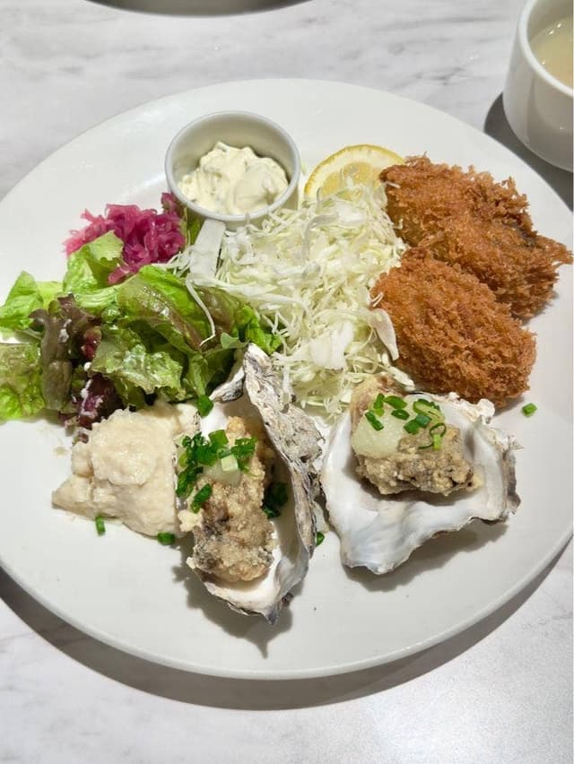 8TH SEA OYSTER Bar 横浜モアーズ店 - サブ画像1
