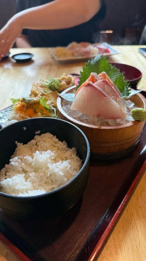 新大阪 海鮮食堂 おーうえすと - サブ画像1