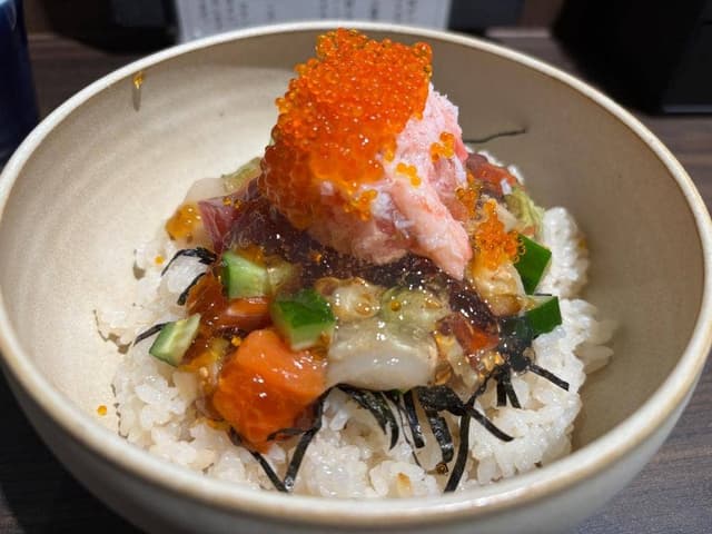 醤油をかけない海鮮丼 うみさち - サブ画像1