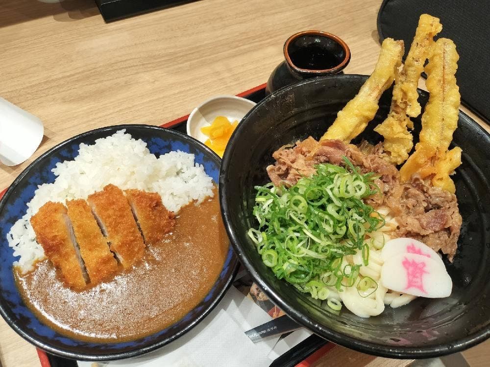 資さんうどん 東姫路店