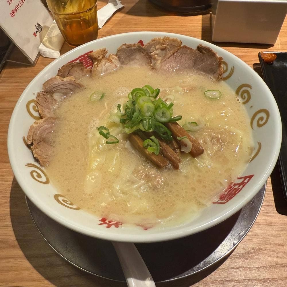 一風堂 福岡空港店 大名本店別館