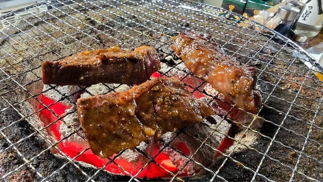 炭火焼肉 ホルモンマルホ - サブ画像2