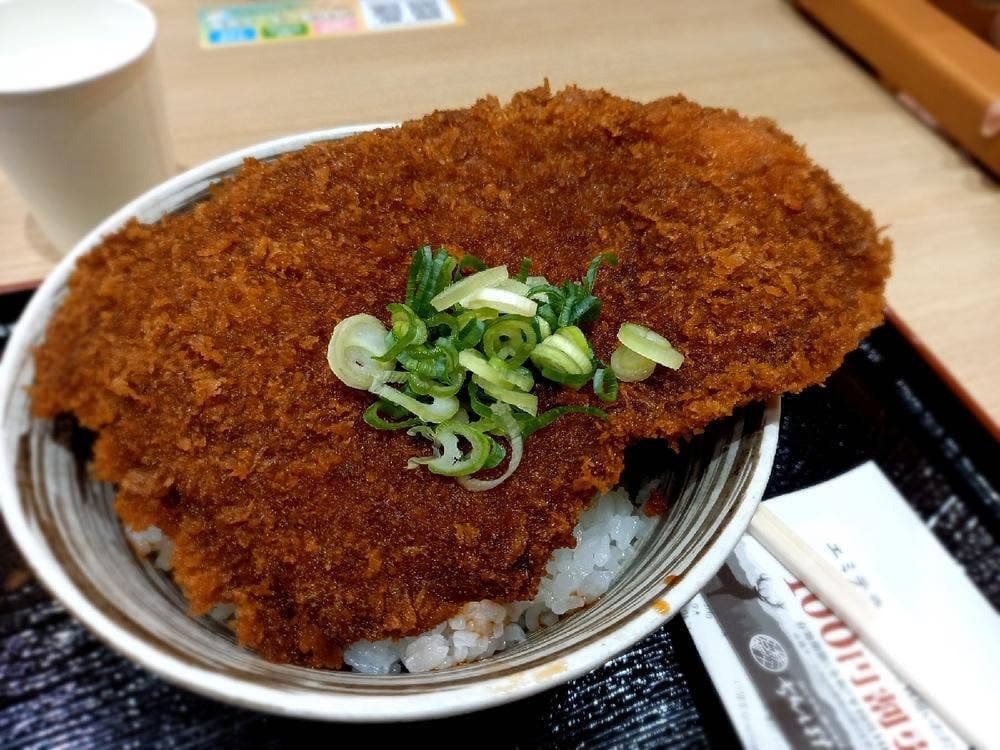 秩父名物豚味噌丼 ちんばた エミテラス店