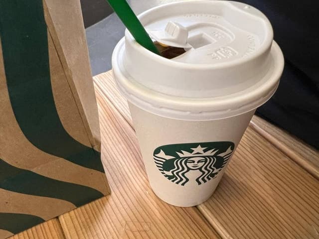 スターバックス コーヒー 成田空港第1ターミナル店 - サブ画像1
