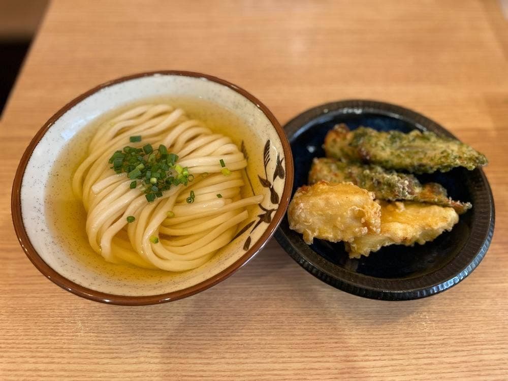 考えるな、うどん食え。
