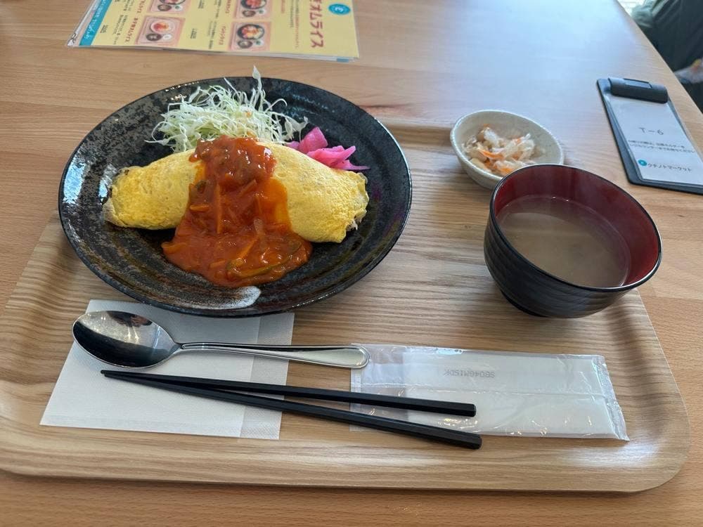 クチノトマーケット カフェ