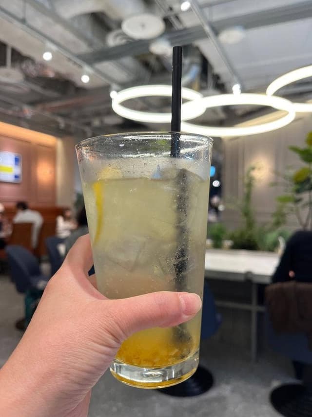 エクセルシオールカフェ 新潟ビルボードプレイス店 - サブ画像2