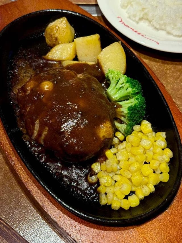 肉の万世 岩槻インター店 - サブ画像1