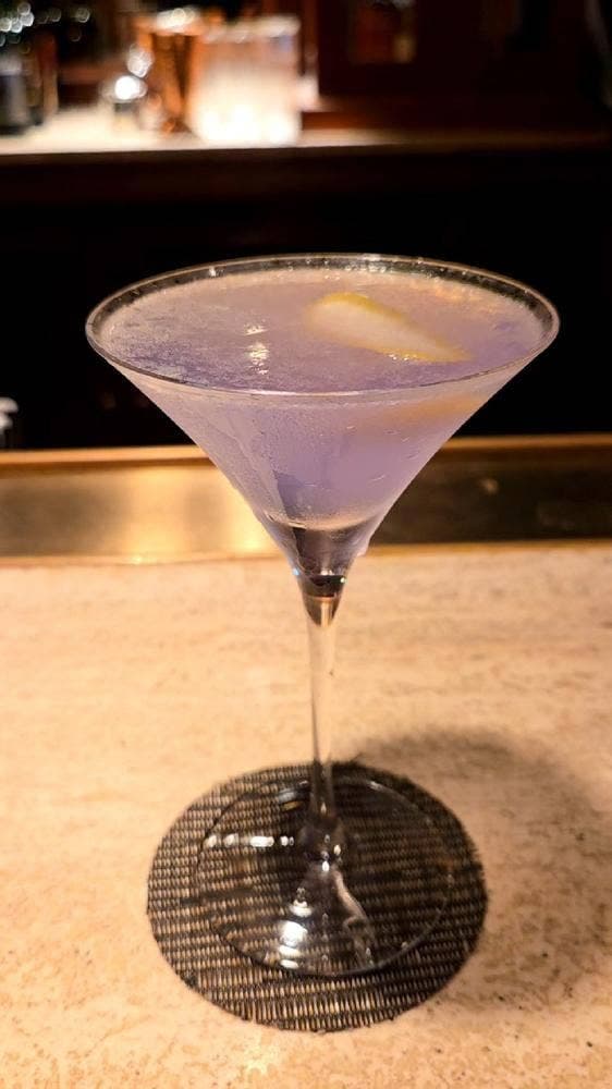 メインバー ザ・ライブラリーバー - ANAクラウンプラザホテル大阪