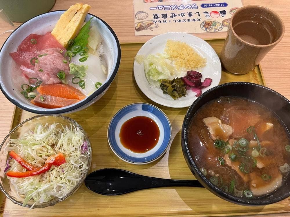 しまかぜ食堂 鵜方店