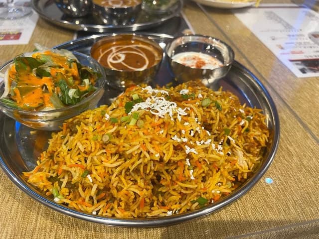 AMRAPALI 三田店 - サブ画像1