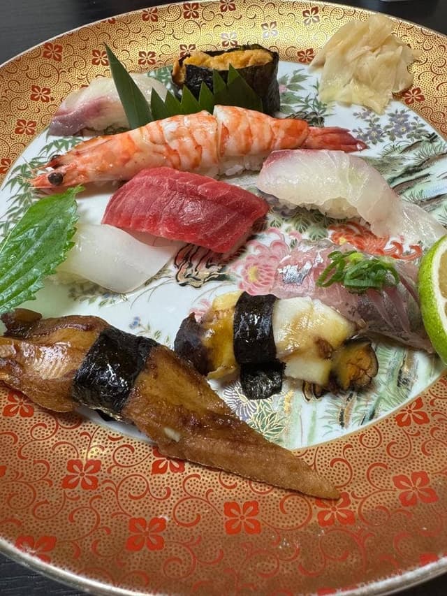 亀八寿司 - サブ画像1