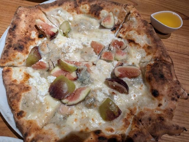 Pizzeria e Trattoria まるみ食堂 - サブ画像2