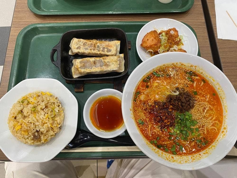 紅虎厨房 BENITORA KITCHEN