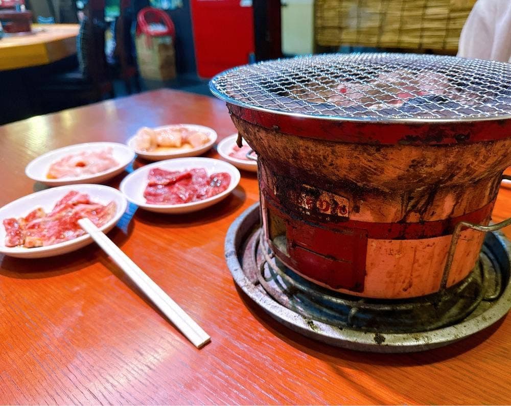本格炭焼ひちりんや