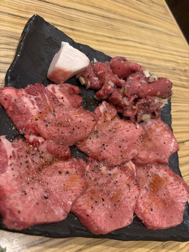 牛ざんまい 鳥取店 - サブ画像1