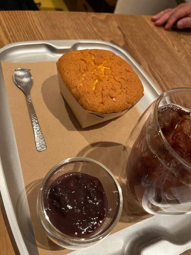 カステラショップ&カフェ ラ コリーナ近江八幡 - サブ画像1