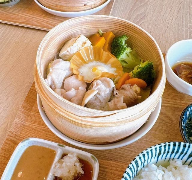カフェ 花と食卓 - サブ画像1