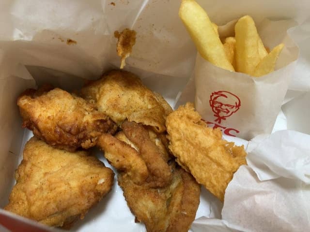 ケンタッキーフライドチキン ショップス市川店 - サブ画像1