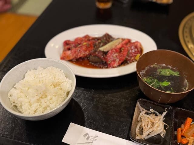 無煙炭火焼肉 新香園 - サブ画像1