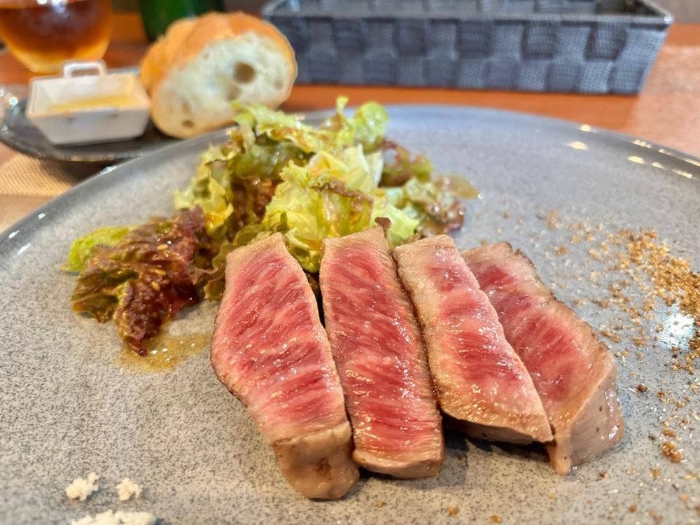 ビストロ&鉄板 たに屋