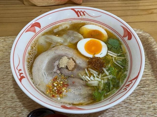 尾鷲しおラーメン モクモクしお学舎 四日市店 - サブ画像1