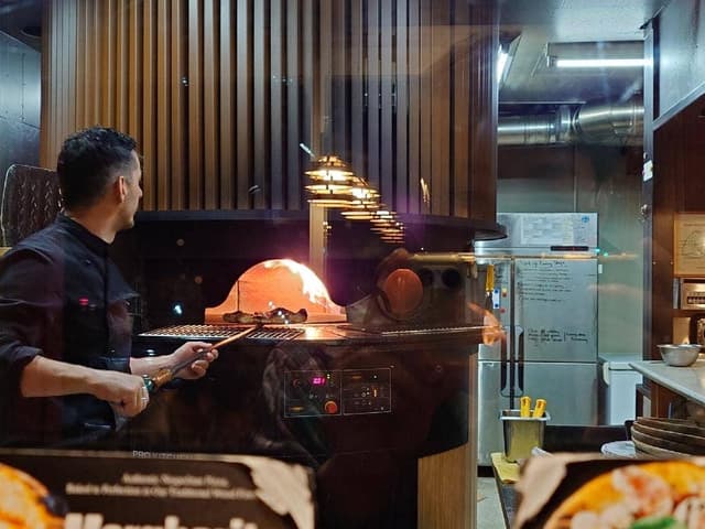 ニセコピザ 倶知安店 - サブ画像1