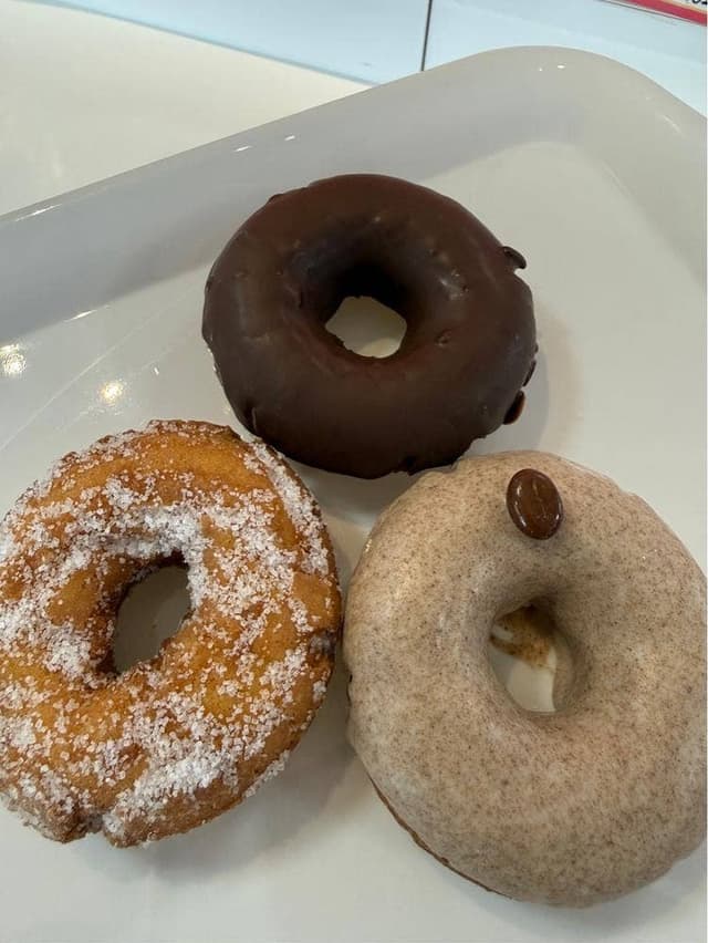 CROWN DONUTS - サブ画像3