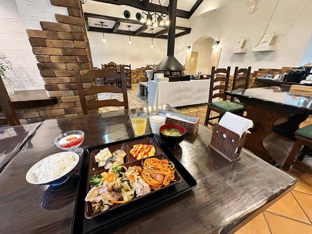 ラ・テラス - サブ画像1