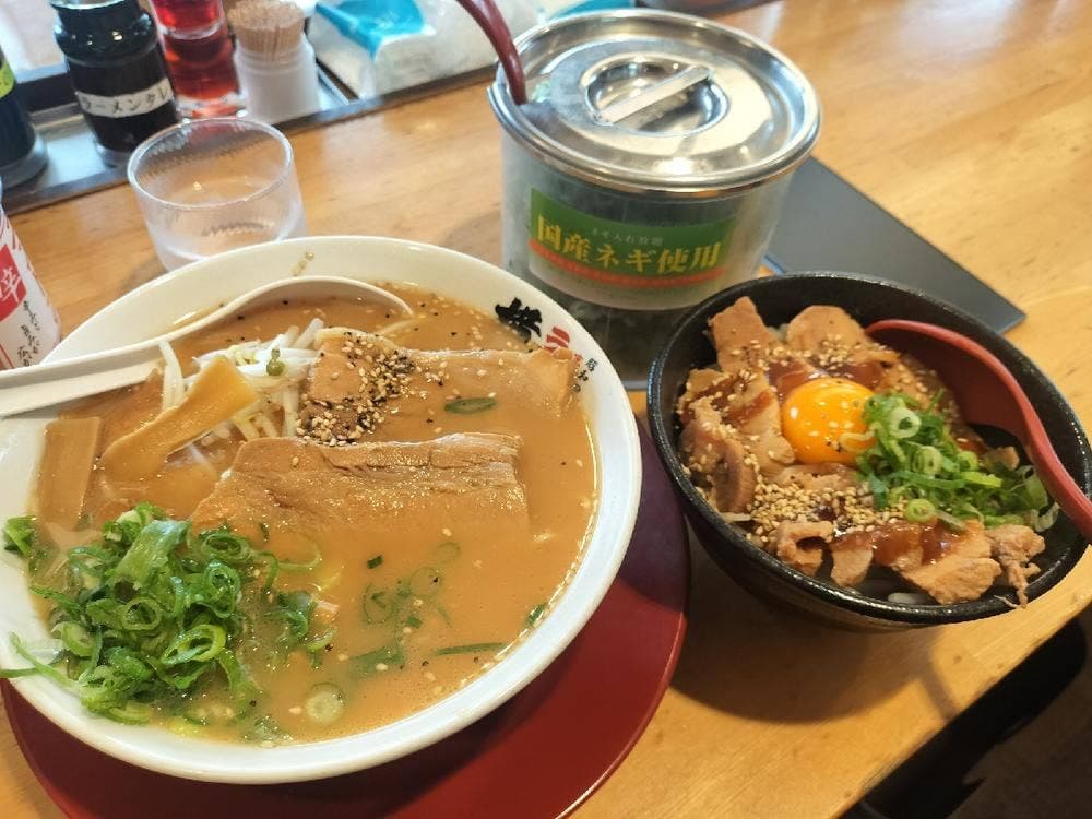 ラーメン横綱 寝屋川店