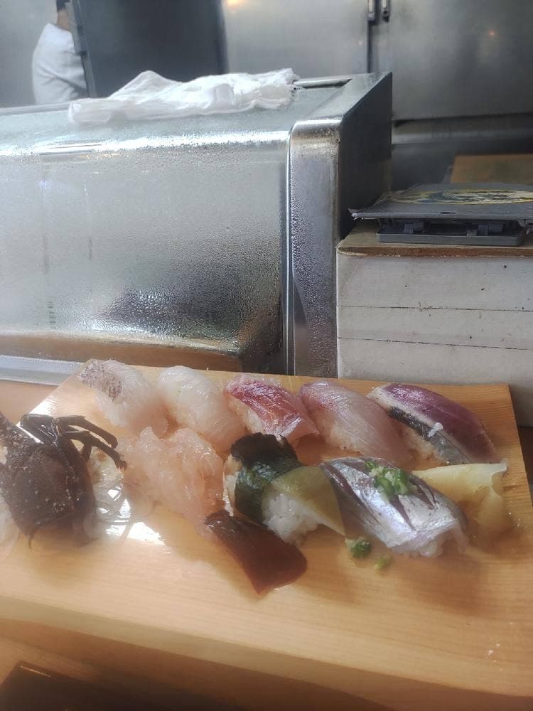 磯料理 かね八寿し