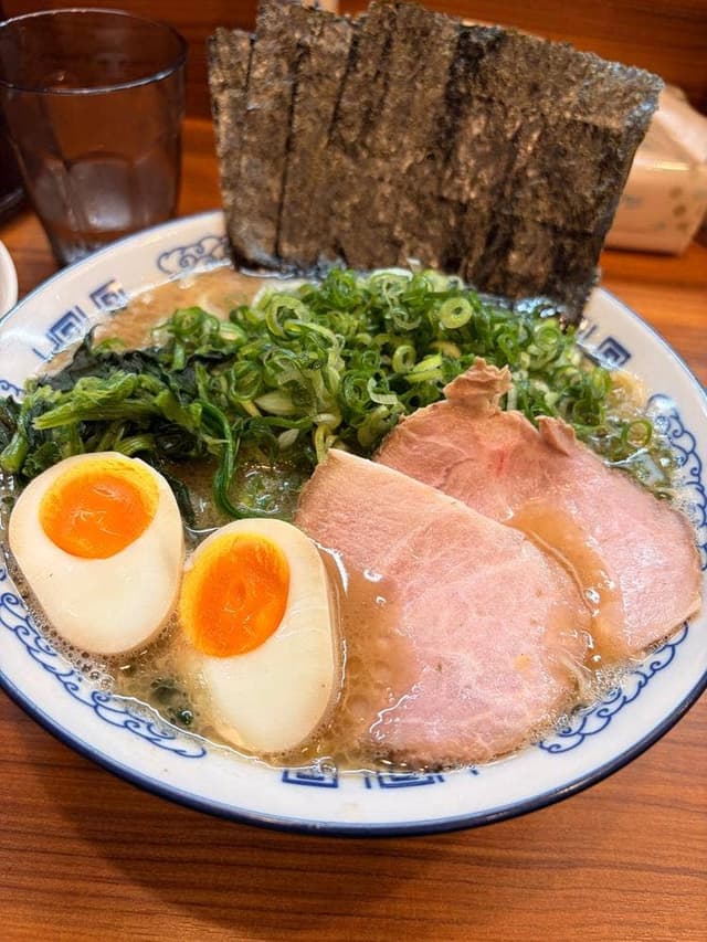 横浜豚骨醤油ラーメンYOLO - サブ画像1