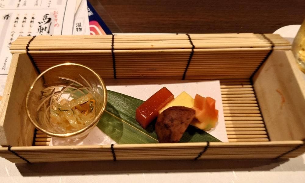 魚と煮込みとわら焼きと ととと