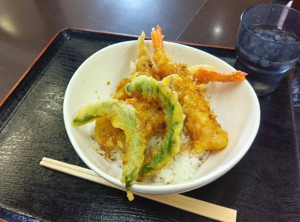 セルフうどん さざなみ 藤田店