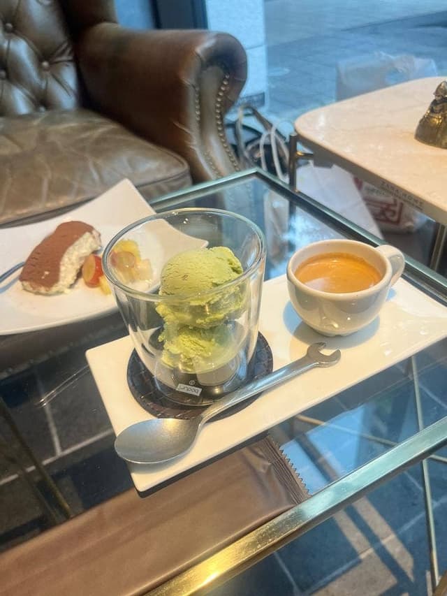 The Gentleman's Club - サブ画像1