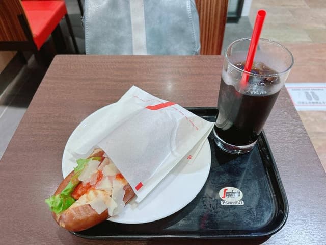 セガフレード・ザネッティ・エスプレッソ 東京オペラシティ店 - サブ画像1