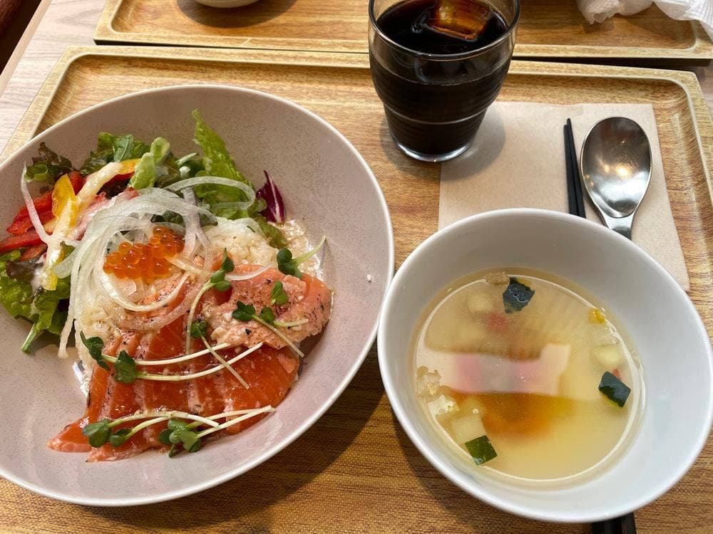 カフェ＆ダイニング アーチ日比谷